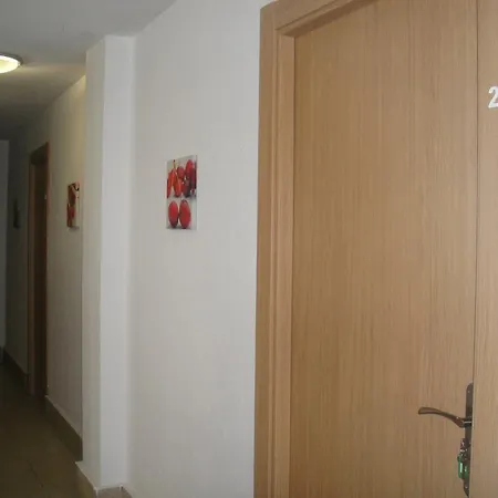 Гостьовий будинок Arjori *